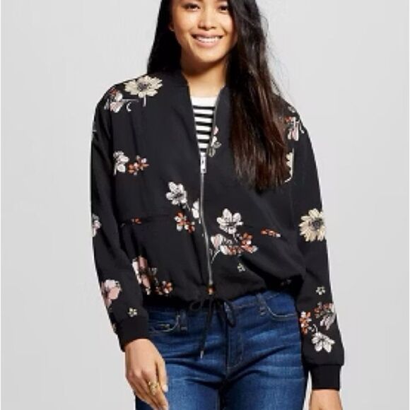 Who What Wear Scattered Sakura black Lightweight Floral Bomber Jacket Sz M - Picture 1 of 5